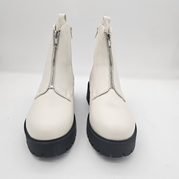 NIB New York & Company Allie Womens White Block Heel Lug Sole Zip Up Boot 10 - Picture 11 of 12